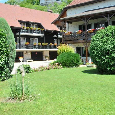 Auberge Du Roselet Duingt Exterior photo